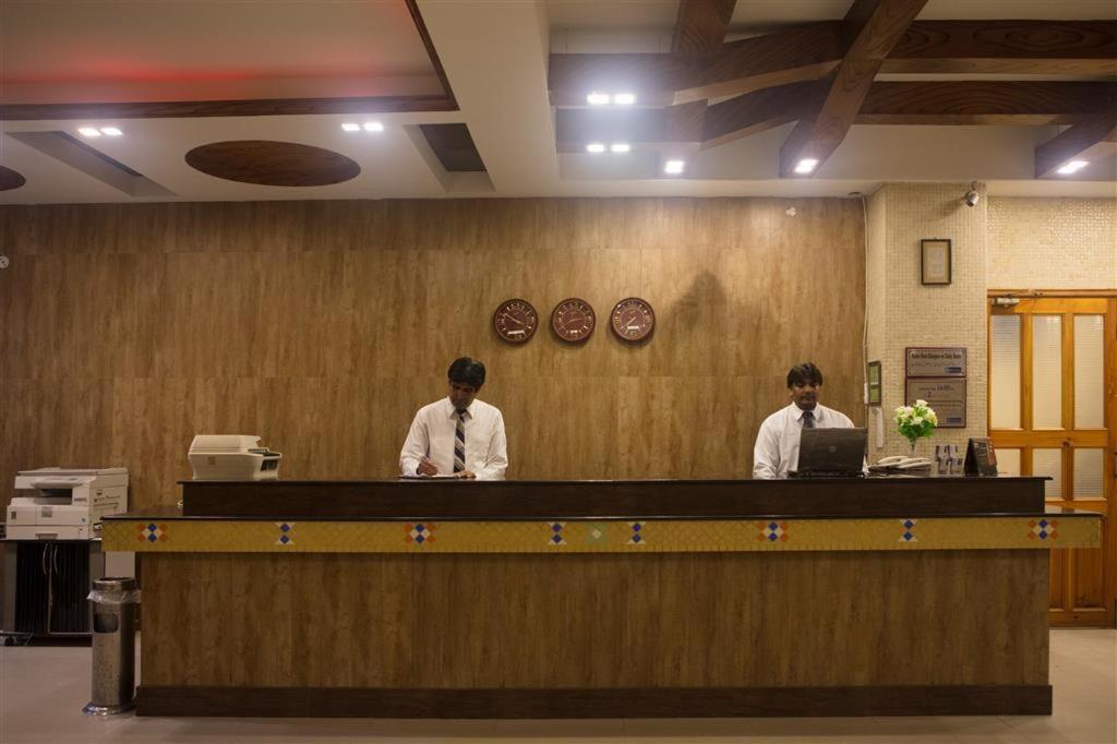 Hotel Marco Polo ラホール エクステリア 写真