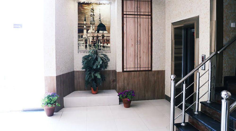 Hotel Marco Polo ラホール エクステリア 写真
